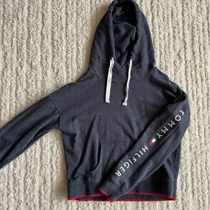 Tommy Hilfiger cropped hoodie